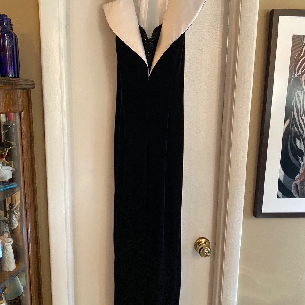 VELVET EVENING DRESS - Picture 3 of 7
